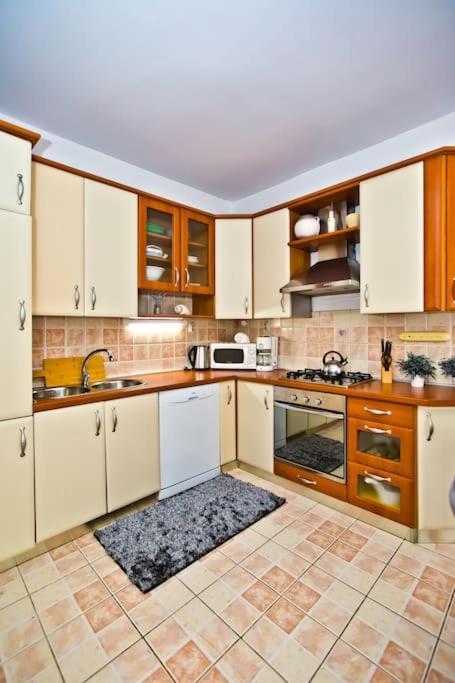 Apartman Tino With Two Sunny Terace Hvar Town Luaran gambar