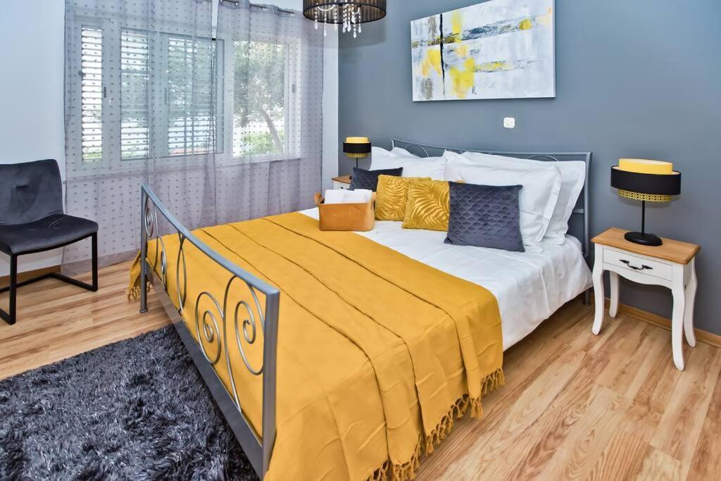 Apartman Tino With Two Sunny Terace Hvar Town Luaran gambar