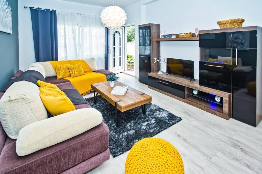 Apartman Tino With Two Sunny Terace Hvar Town Luaran gambar