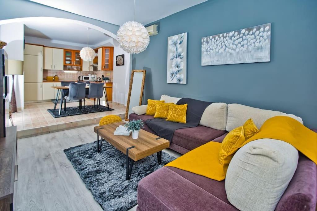 Apartman Tino With Two Sunny Terace Hvar Town Luaran gambar